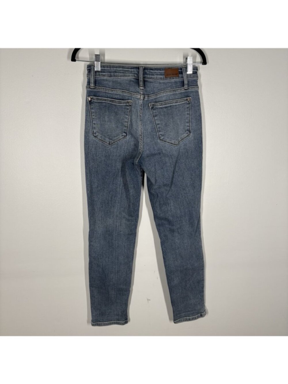 Judy Blue Women Size 3/26 Mid-Rise Bleach Wash Boyfriend Fit Jeans 82335 - Picture 7 of 13